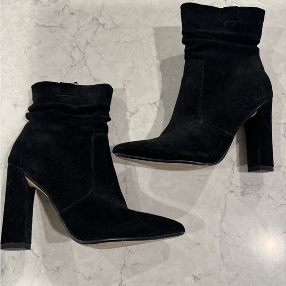 Steve Madden Suede Boots - Picture 1 of 5